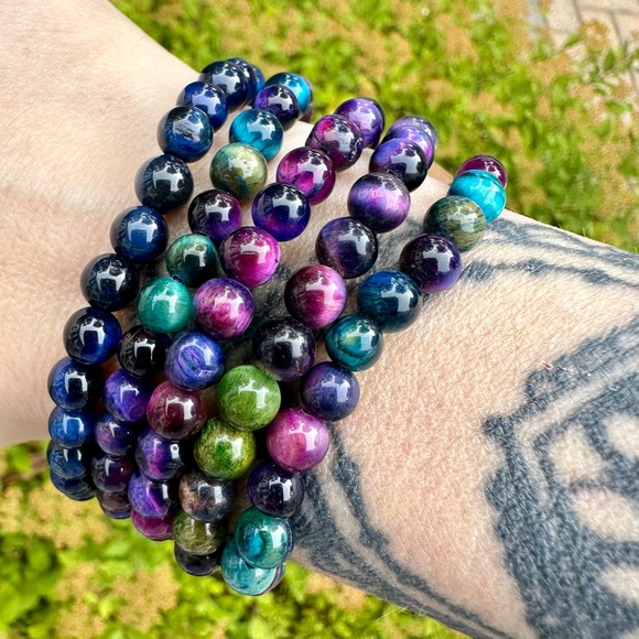 SOLD 6mm-7mm Galaxy Tigers Eye Beaded Bracelet - Picture 8 of 8